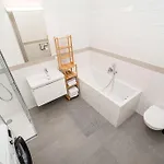 아파트 Bright And Designed In The Center 프라하