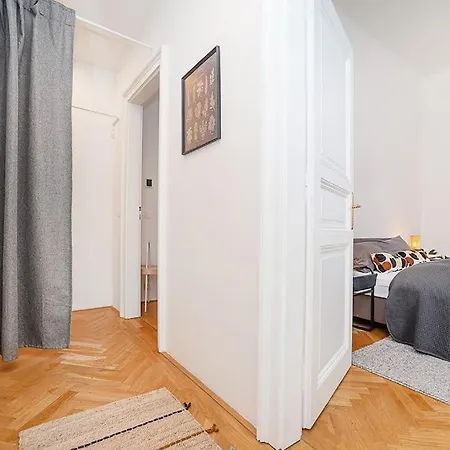 Appartamento Bright And Designed In The Center Praga