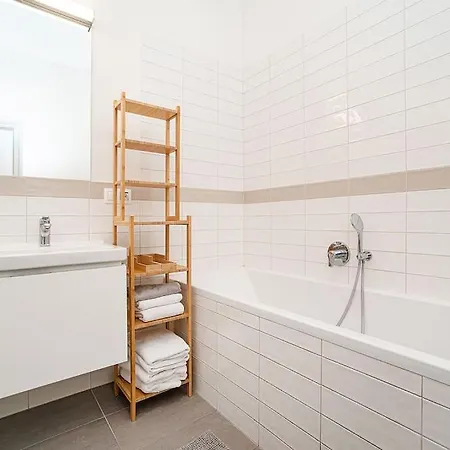 Bright And Designed In The Center Apartamento *
